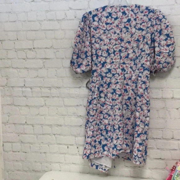 Zara Large Puff Sleeve Floral Mini Wrap Dress - Picture 6 of 6